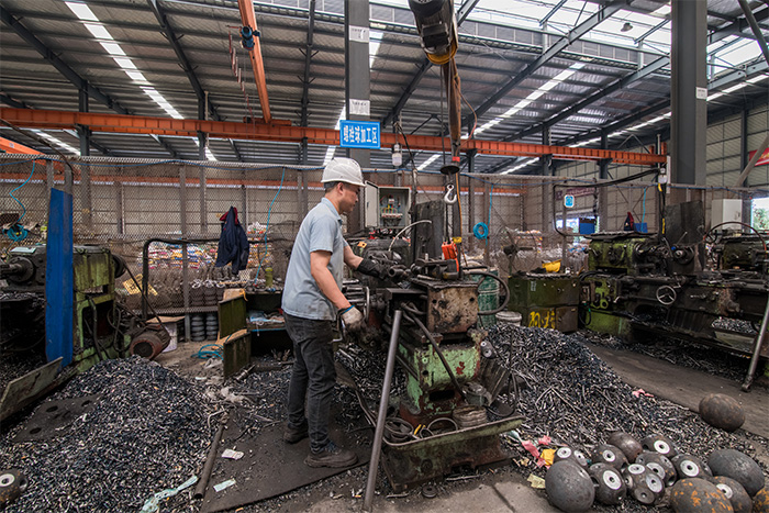 上饶网架配件-螺栓球加工车间